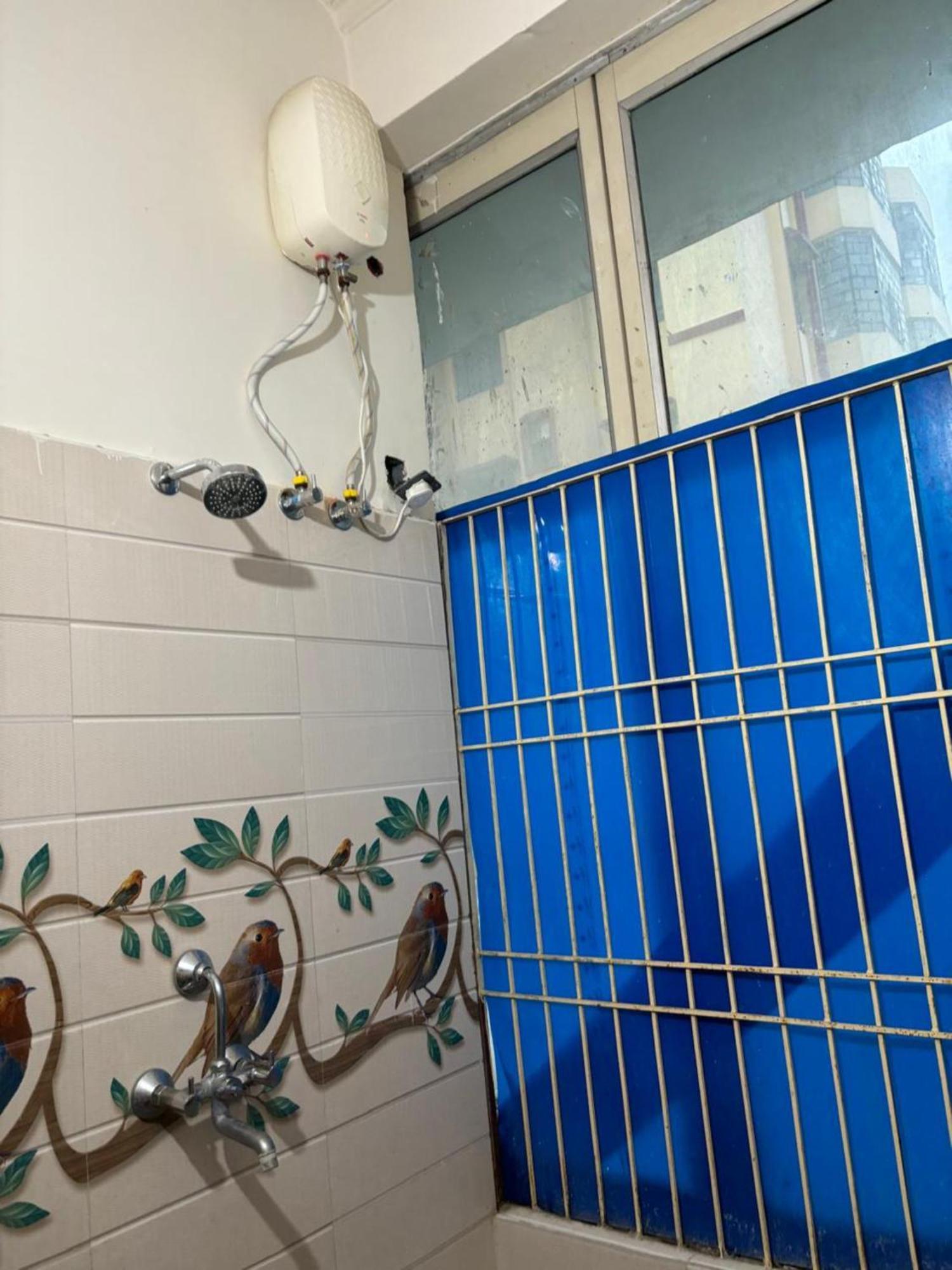Goroomgo Varanasi Paradise Varanasi - Parking & Restaurant Available - Perfect Location And Comfortable Room Esterno foto